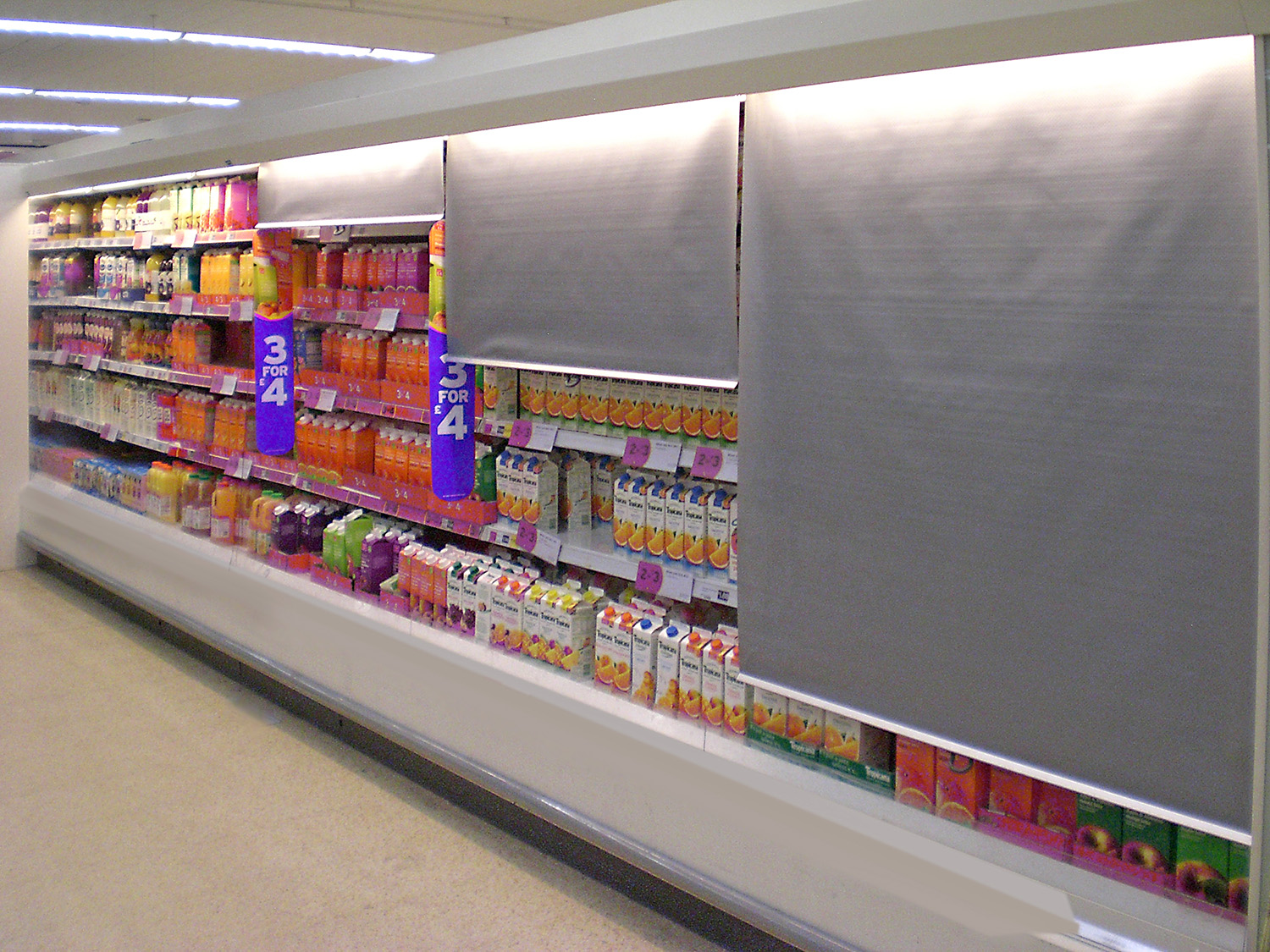 Prodew night covers for vertical and horizontal refrigerated display cases